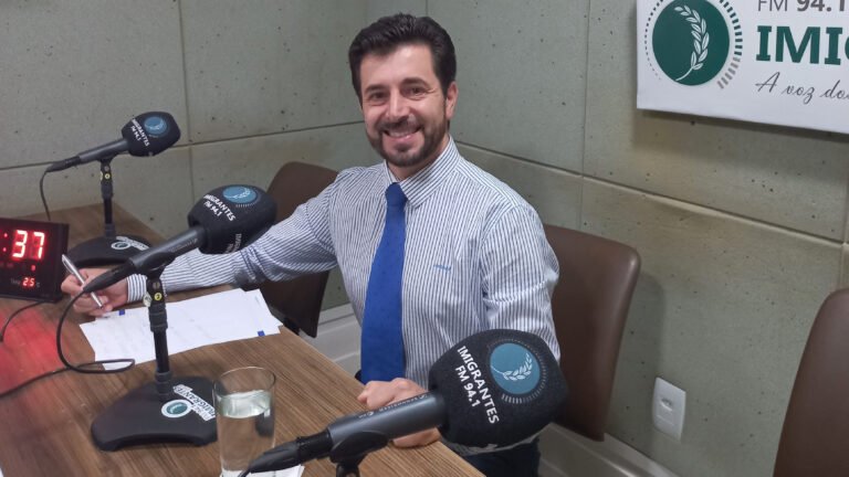 Você sabe quais são os fatores de risco para infarto e AVC? Dr. Roberto Salvaro responde!