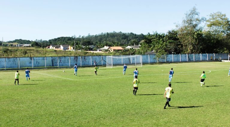 Futebol: Paranaense se prepara para jogo decisivo contra a SERSAN no próximo domingo (19/03) pela Copa Sul dos Campeões