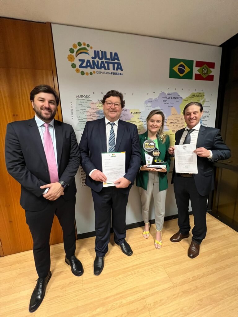 Prefeito Sandro Cirimbelli de Turvo busca recursos em Brasília
