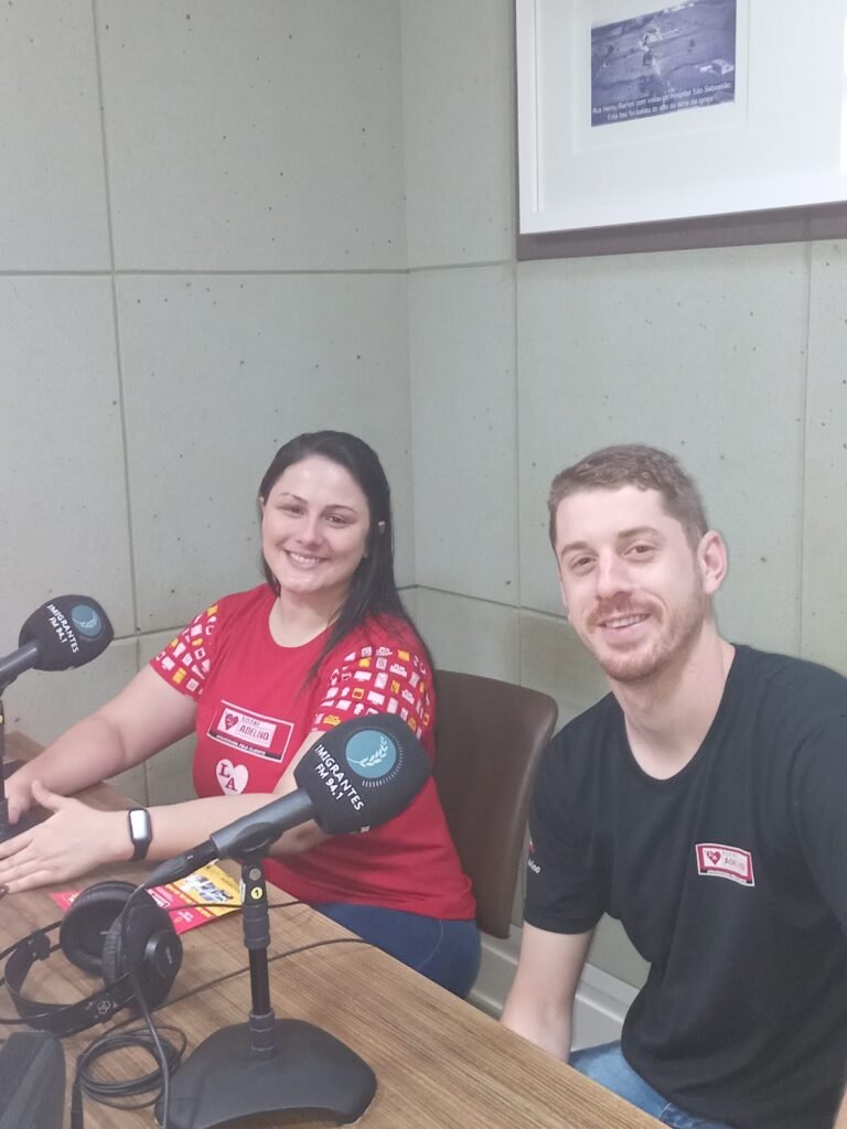 Lojas Adelino realiza feira