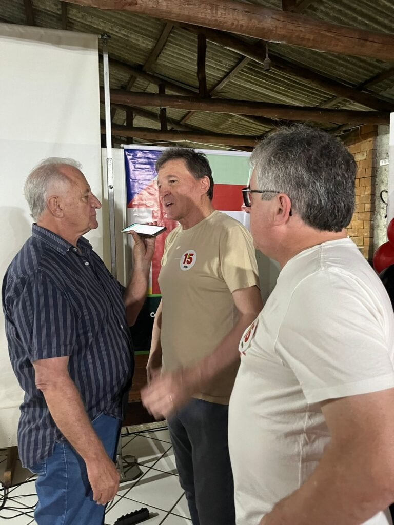 Exclusivo: Ex-prefeito Ronaldo Carlessi participa de encontro do MDB de Turvo