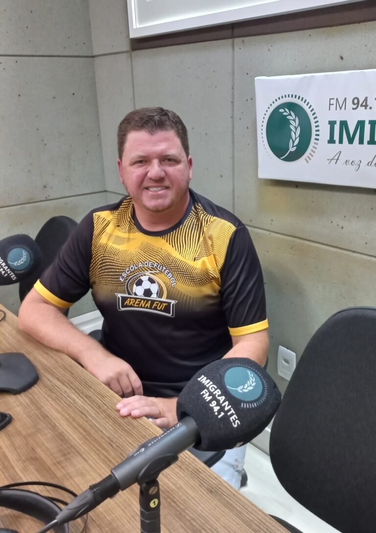 Escolinha de Futebol Arena Fut retorna com atividades
